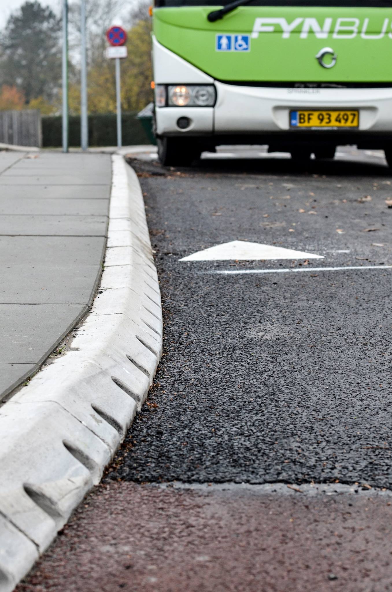 Hjørnekantsten udført med KerbDrain